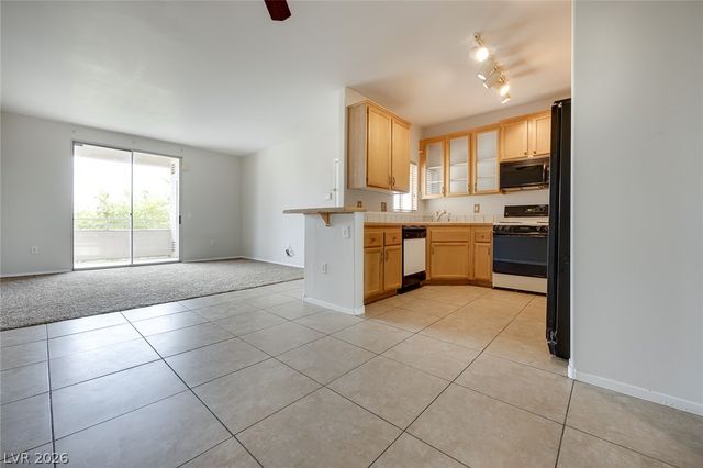 75 North Valle Verde Drive 522, Henderson, NV 89074