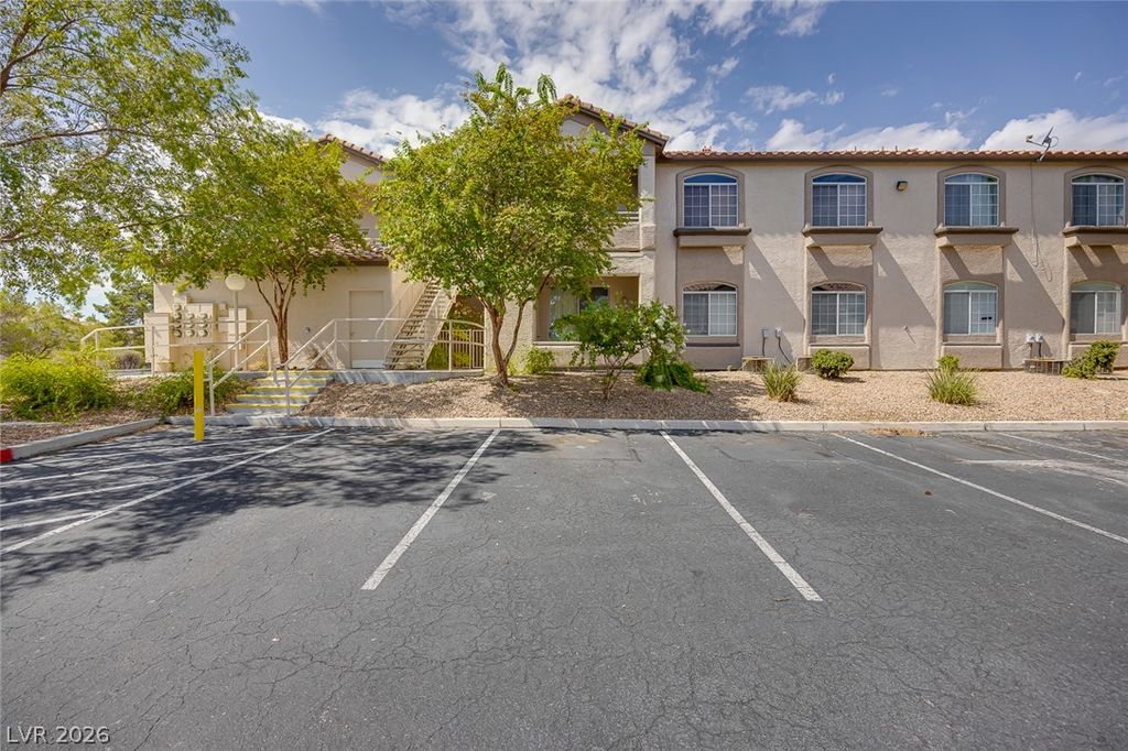75 North Valle Verde Drive 522, Henderson, NV 89074