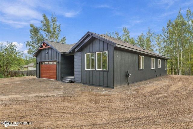 6000 E Menke Circle, Wasilla, AK 99654