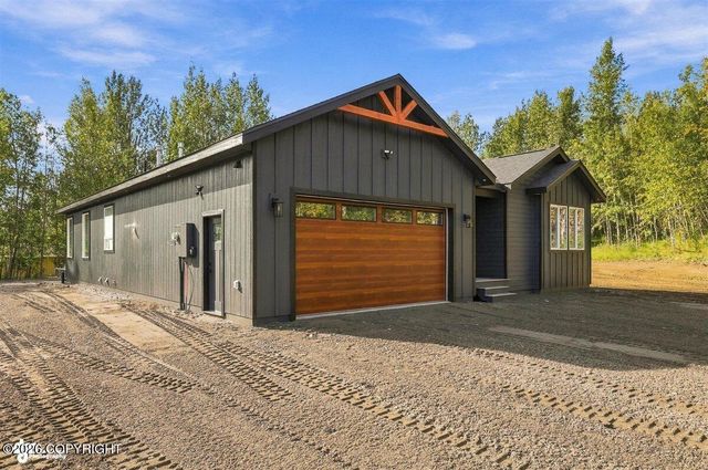 6000 E Menke Circle, Wasilla, AK 99654