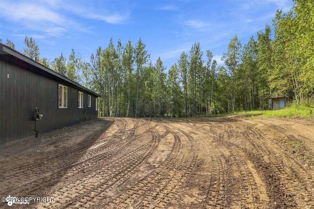 6000 E Menke Circle, Wasilla, AK 99654