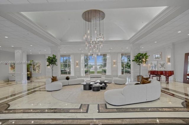 5600 Collins Ave 17U, Miami Beach, FL 33140