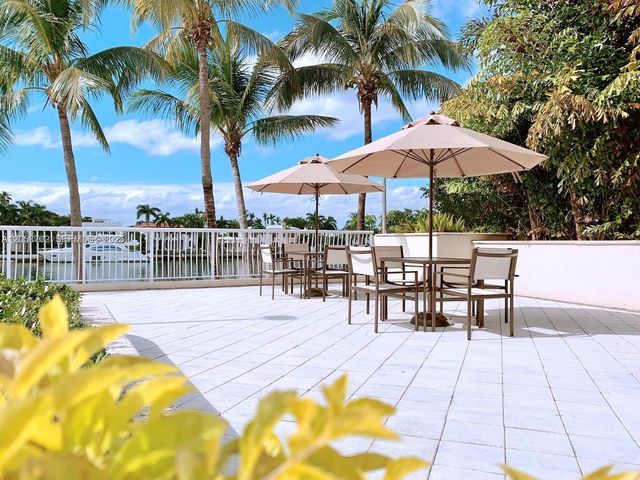 5600 Collins Ave 17U, Miami Beach, FL 33140