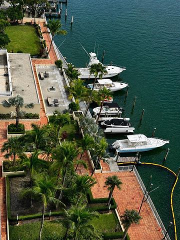 5600 Collins Ave 17U, Miami Beach, FL 33140