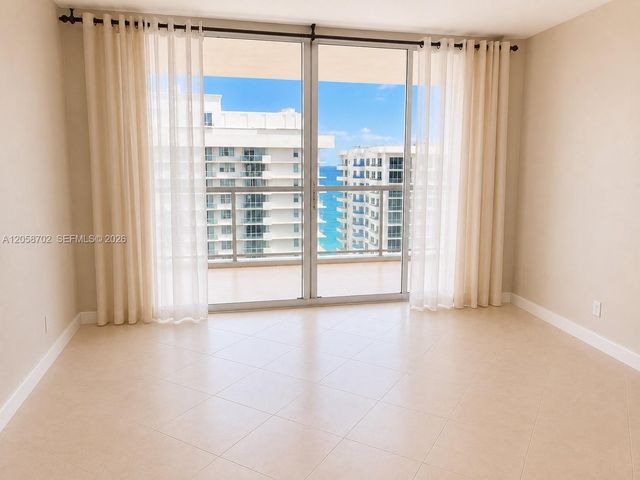 5600 Collins Ave 17U, Miami Beach, FL 33140