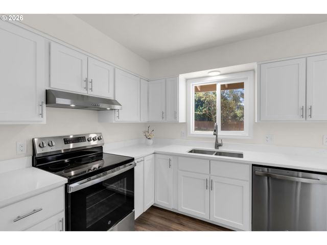 116 S Fredericksburg Way, Vancouver, WA 98664