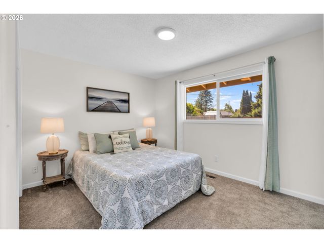 116 S Fredericksburg Way, Vancouver, WA 98664