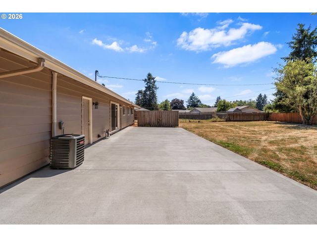 116 S Fredericksburg Way, Vancouver, WA 98664