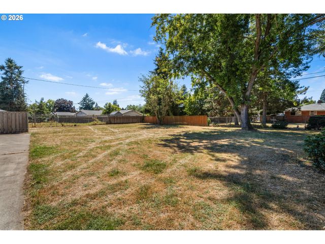 116 S Fredericksburg Way, Vancouver, WA 98664