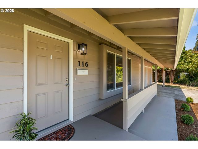 116 S Fredericksburg Way, Vancouver, WA 98664