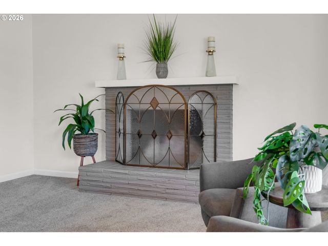 116 S Fredericksburg Way, Vancouver, WA 98664