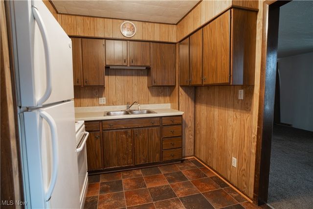 455 E Ohio Avenue, Sebring, OH 44672