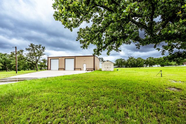1827 State Highway 75 N, Huntsville, TX 77320