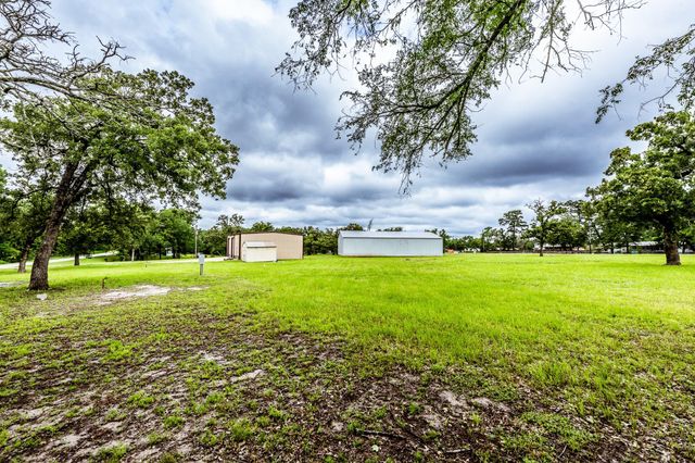 1827 State Highway 75 N, Huntsville, TX 77320