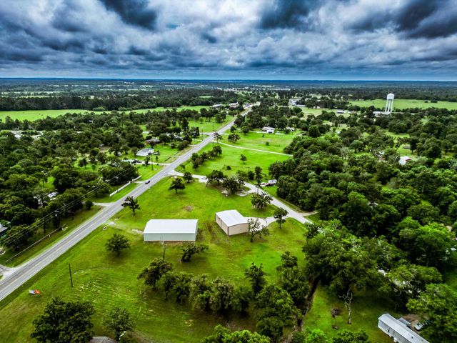 1827 State Highway 75 N, Huntsville, TX 77320