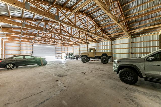 1827 State Highway 75 N, Huntsville, TX 77320