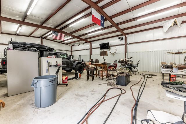 1827 State Highway 75 N, Huntsville, TX 77320
