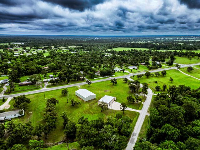 1827 State Highway 75 N, Huntsville, TX 77320