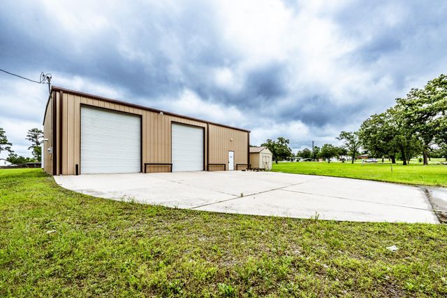 1827 State Highway 75 N, Huntsville, TX 77320