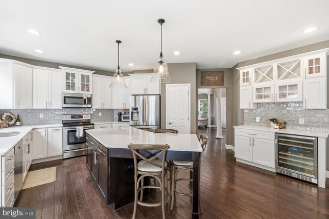 4002 WEDGE CT, Mount Airy, MD 21771