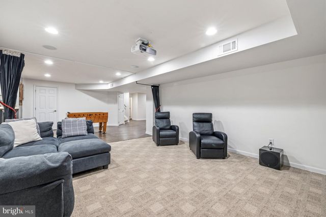 4002 WEDGE CT, Mount Airy, MD 21771