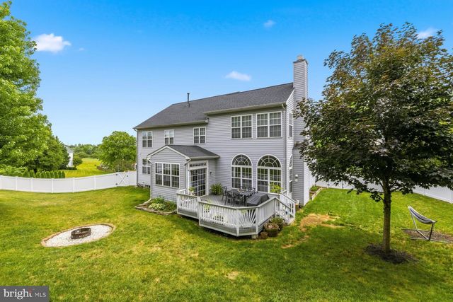 4002 WEDGE CT, Mount Airy, MD 21771