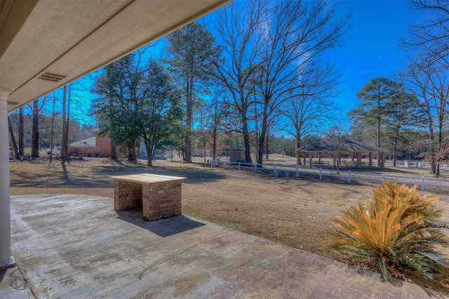 4930 Beechwood Hills Drive, Shreveport, LA 71107