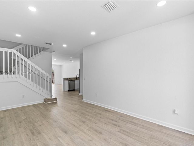 11628 NW 87th Ln 11628, Doral, FL 33178