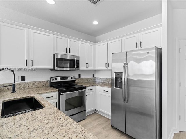 11628 NW 87th Ln 11628, Doral, FL 33178