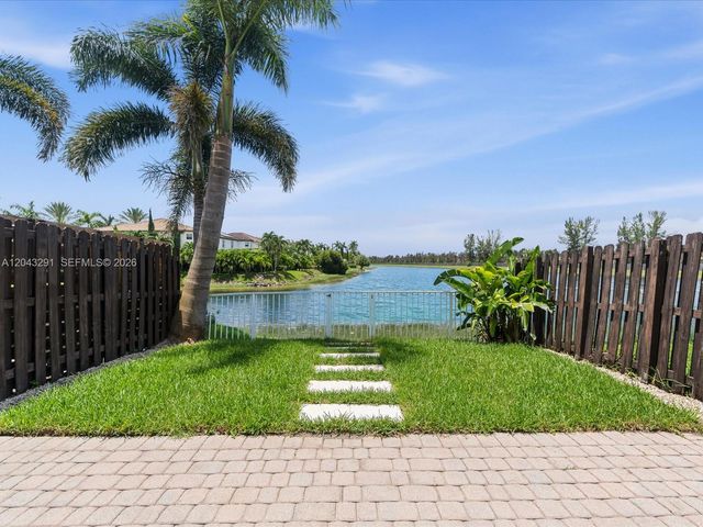 11628 NW 87th Ln 11628, Doral, FL 33178