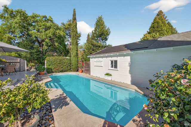 354 E Napa St, Sonoma, CA 95476