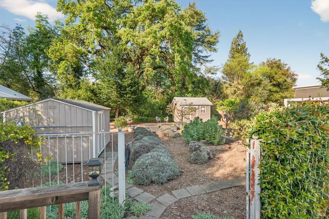 354 E Napa St, Sonoma, CA 95476