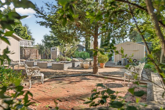 354 E Napa St, Sonoma, CA 95476