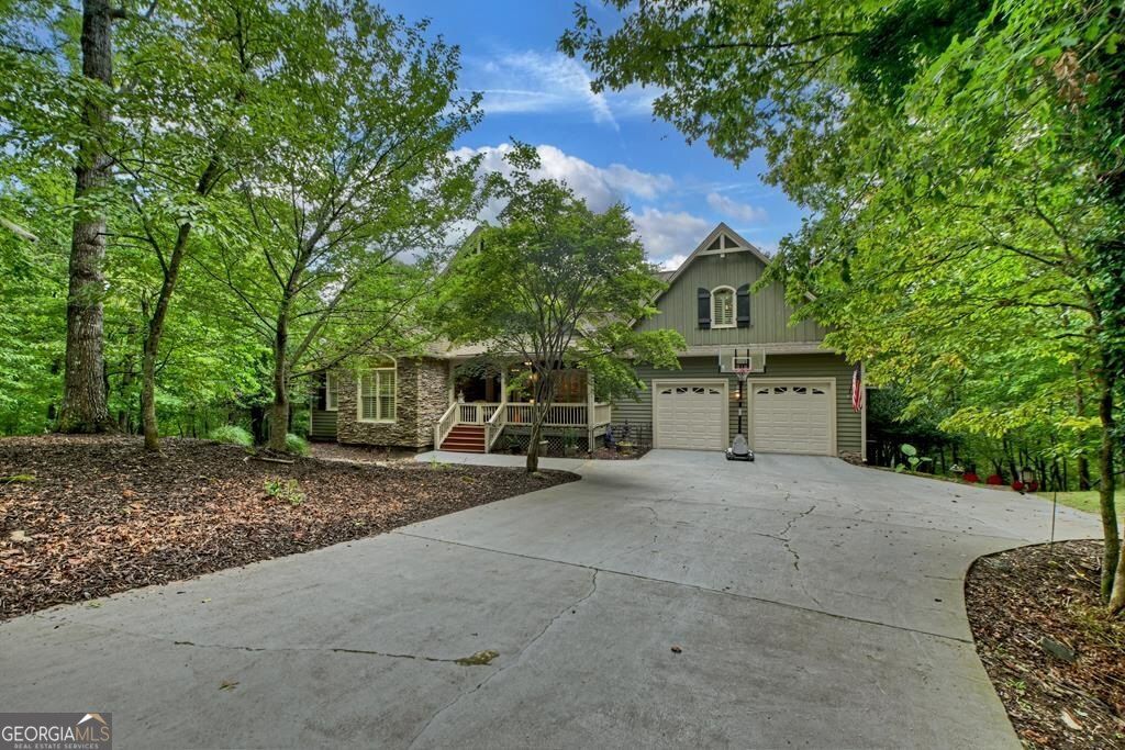 1021 Newport Drive, Ellijay, GA 30540
