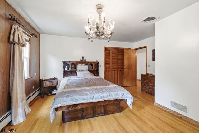 1868 Amwell Rd, Franklin Twp., NJ 08873