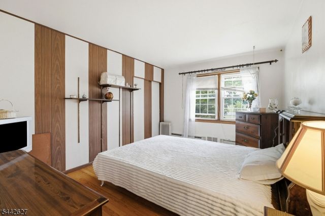 1868 Amwell Rd, Franklin Twp., NJ 08873