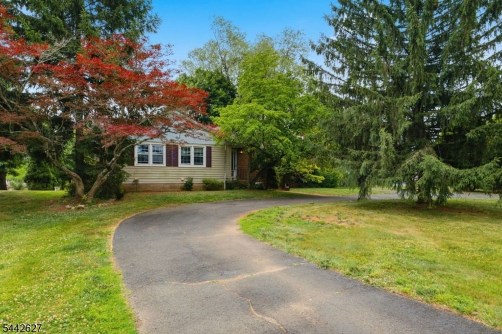 1868 Amwell Rd, Franklin Twp., NJ 08873 — photo 2