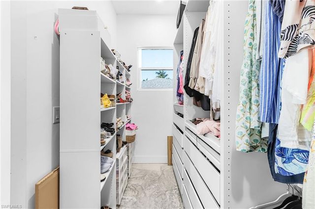 504 NE 9th ST, Cape Coral, FL 33909