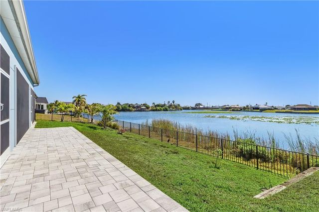 504 NE 9th ST, Cape Coral, FL 33909