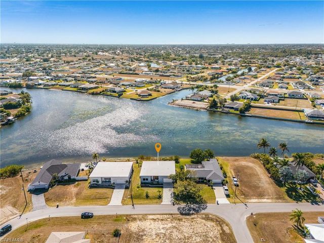 504 NE 9th ST, Cape Coral, FL 33909