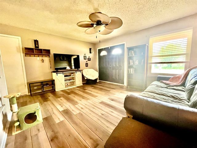309 Bellaire Drive, Denton, TX 76209
