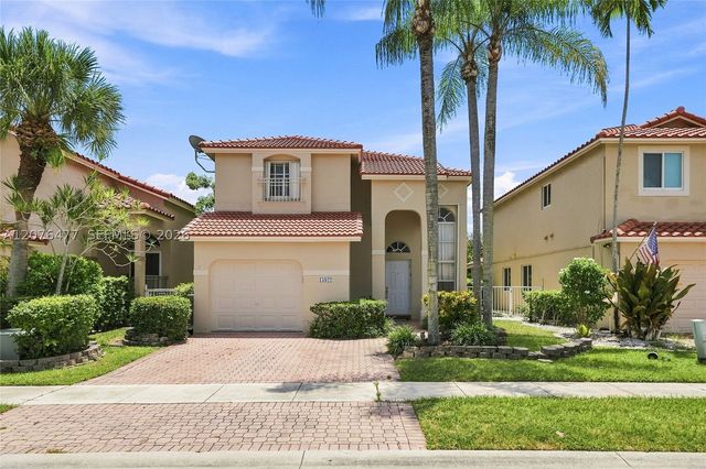 15822 SW 16th Ct, Pembroke Pines, FL 33027