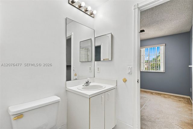 15822 SW 16th Ct, Pembroke Pines, FL 33027