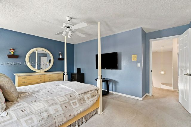 15822 SW 16th Ct, Pembroke Pines, FL 33027
