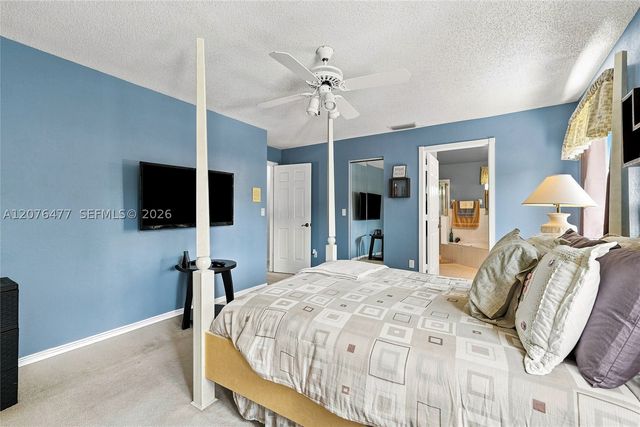 15822 SW 16th Ct, Pembroke Pines, FL 33027