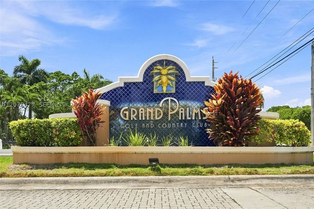 15822 SW 16th Ct, Pembroke Pines, FL 33027