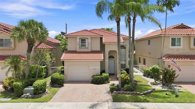15822 SW 16th Ct, Pembroke Pines, FL 33027