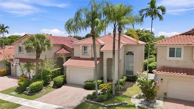 15822 SW 16th Ct, Pembroke Pines, FL 33027
