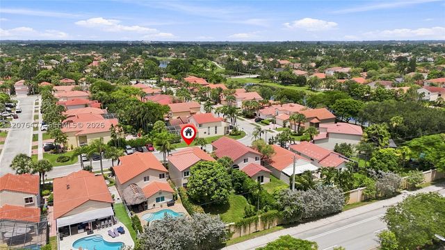 15822 SW 16th Ct, Pembroke Pines, FL 33027