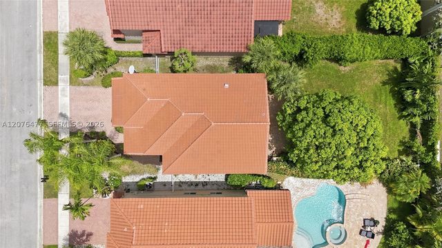 15822 SW 16th Ct, Pembroke Pines, FL 33027